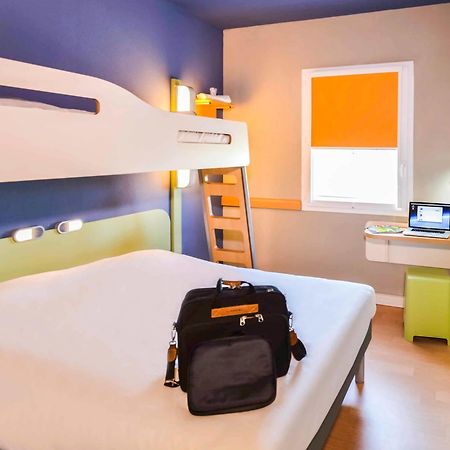 Ibis Budget Porte De Camargue Saint-Martin-de-Crau Exterior photo