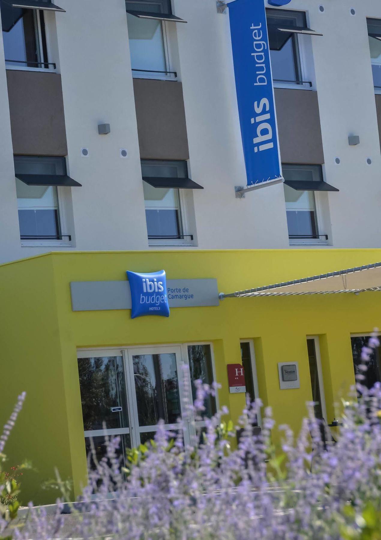 Ibis Budget Porte De Camargue Saint-Martin-de-Crau Exterior photo